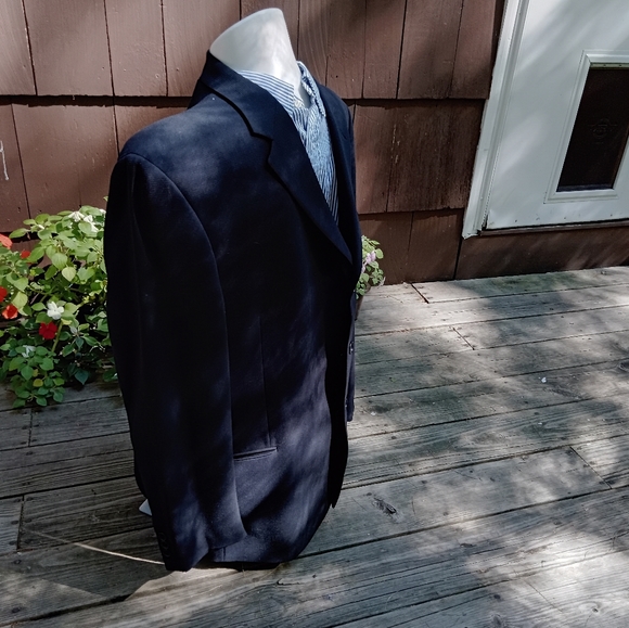 Claiborne Men's Suite Jacket - Picture 3 of 9